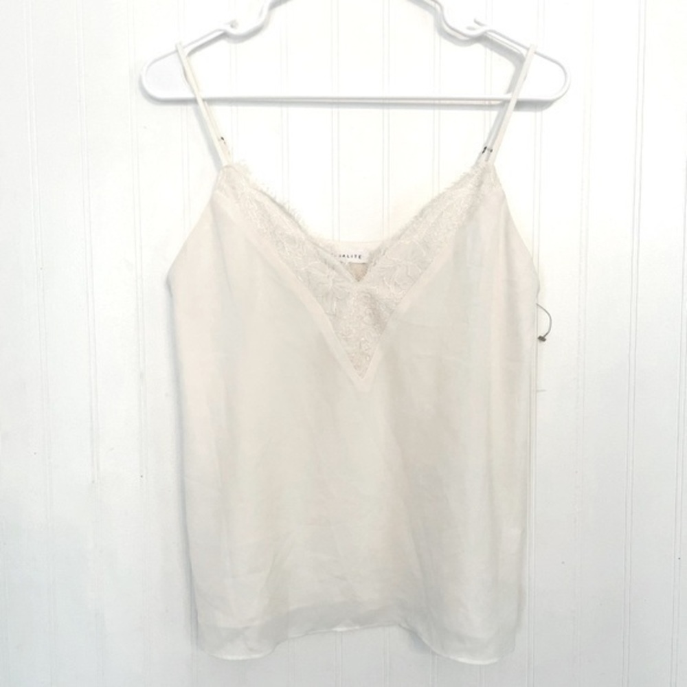 NWOT Socialite lace camisole - Small